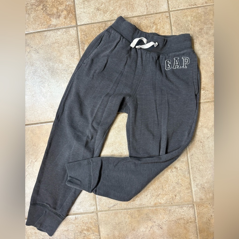 ▪️GAP Kids Gray Jogger Sweatpants